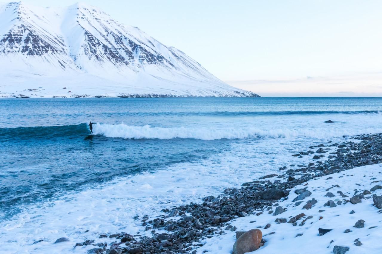 Cold and clear waves