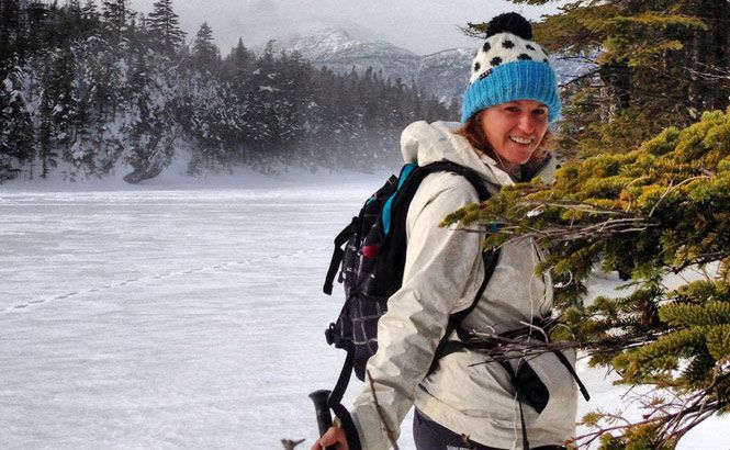 Burton motivates girls for splitboarding.