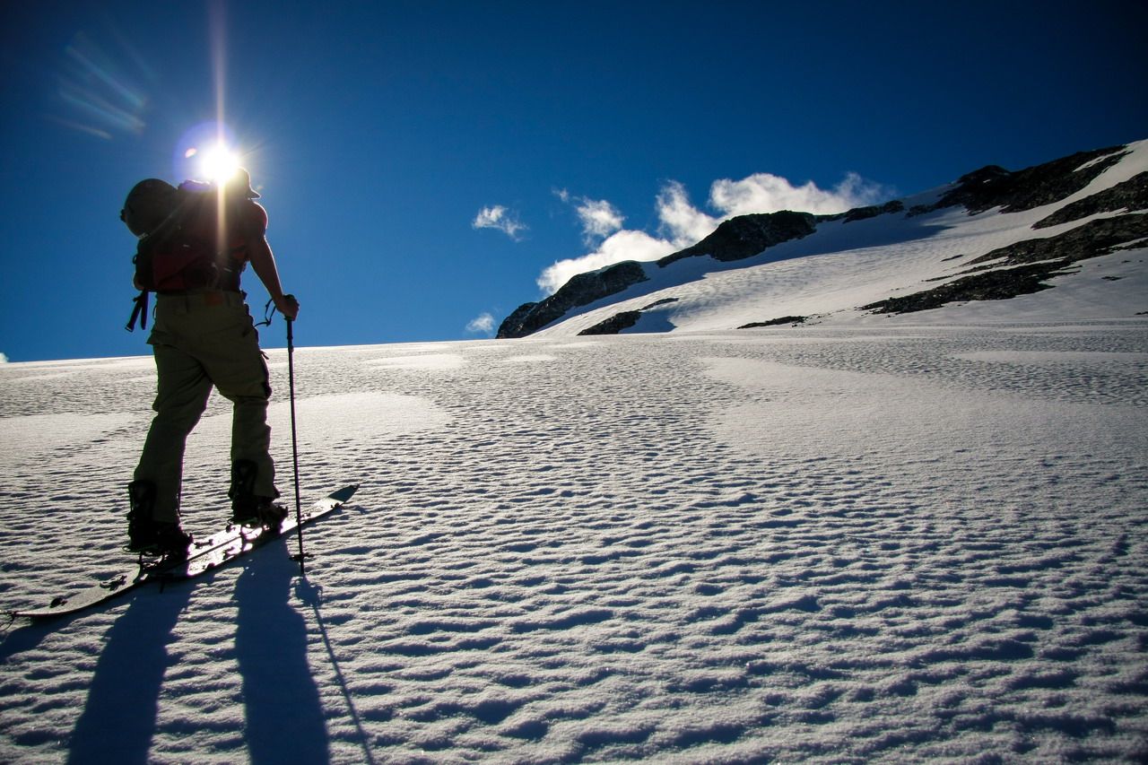 Daniel Furberg splitboarding Sogndal pic: Terje Valen Høihjelle