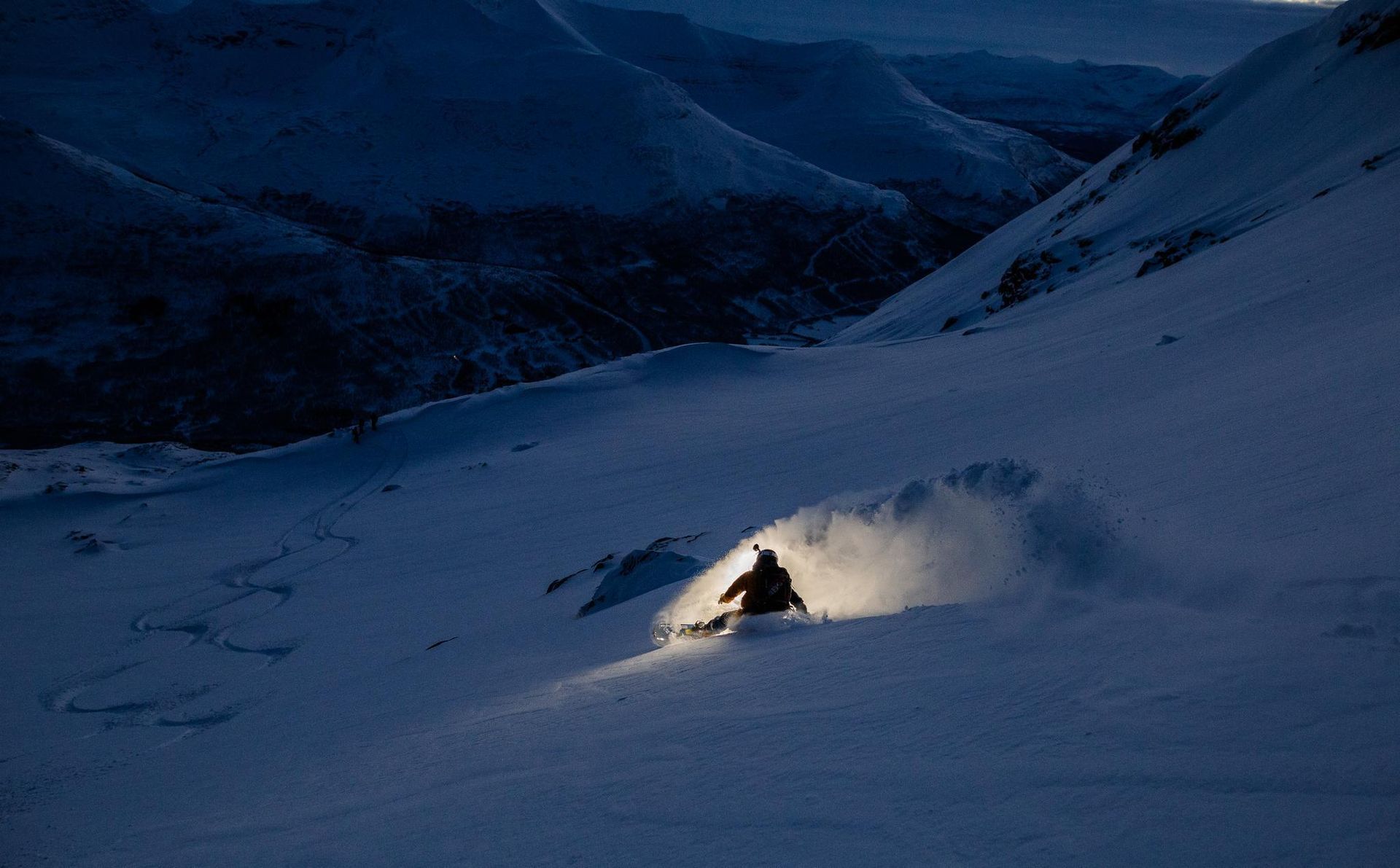 The glow of bright as day pic by Isak Dalsfelt
