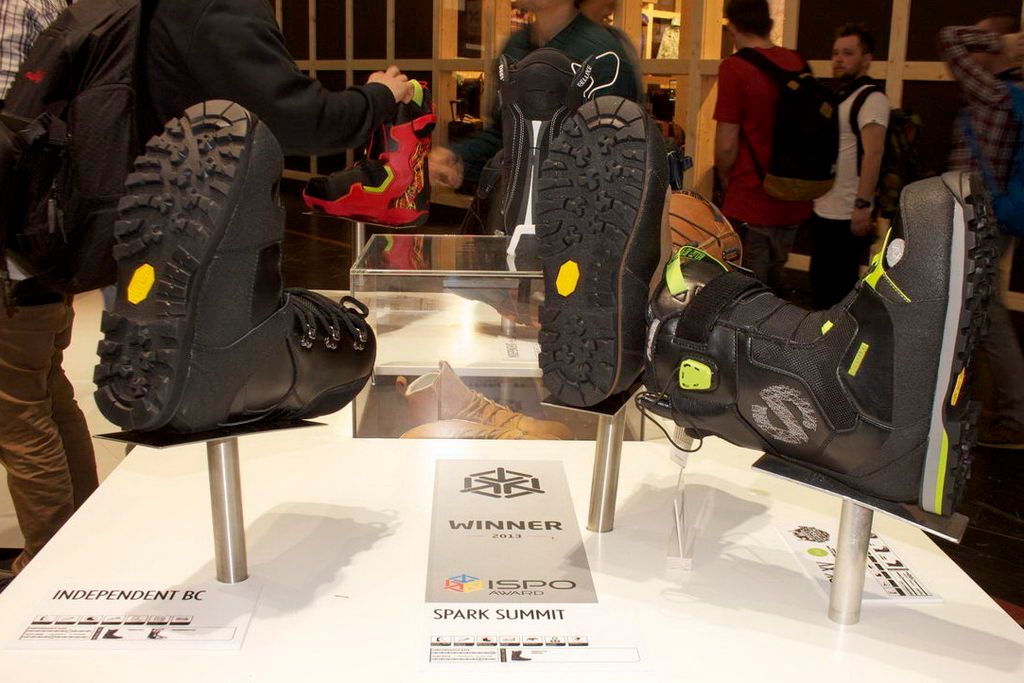 Deeluxe Backcountry Series Vibram Sohle Super griffige Vibram Sohle bei Deeluxe Splitboard Boots Spark XV, Independent, Spark Summit