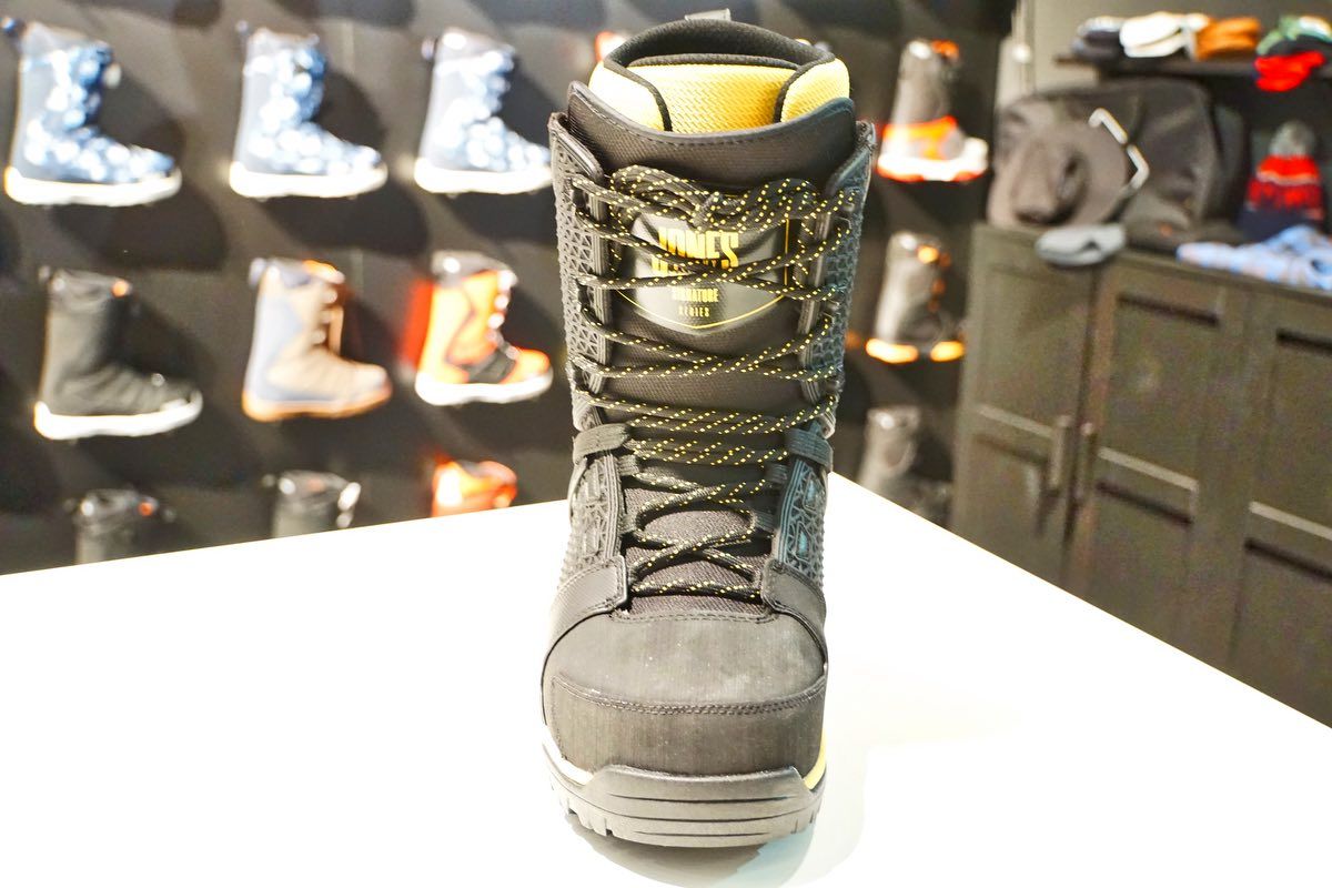 Jones Intuition Boot Front Jones Intuition Boot Front