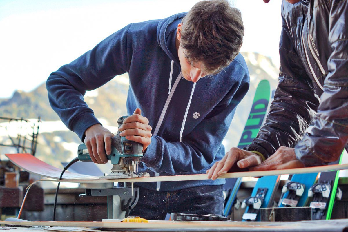 Marius cutting skis Marius cutting skis