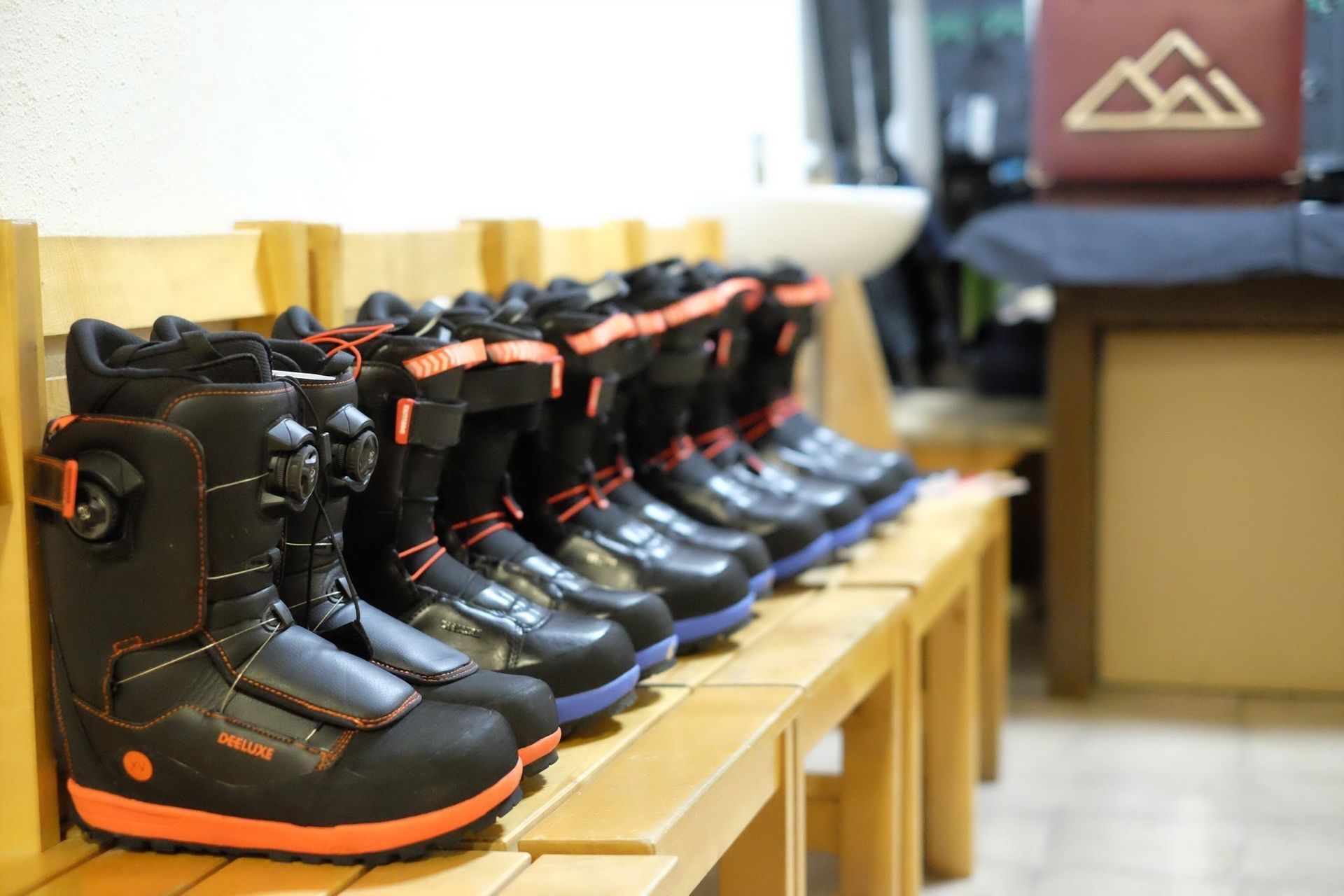 Deeluxe Boots Only the best at Split & Relax