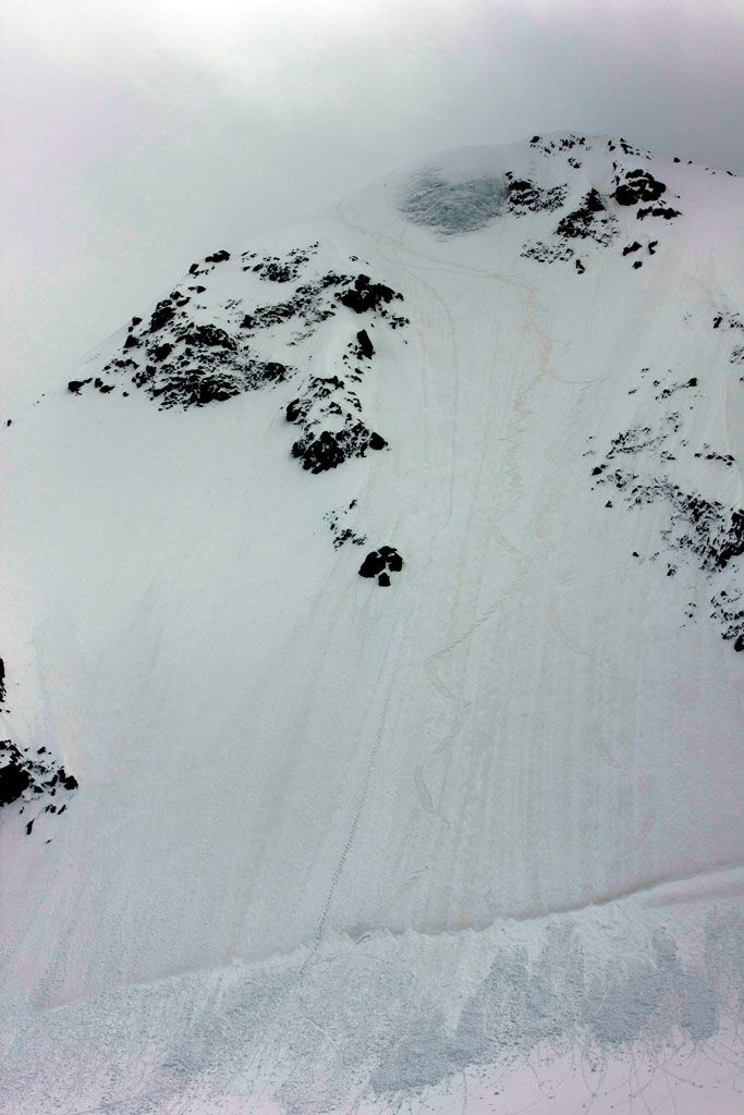 An unbeautiful line splitboarding in Pitztal