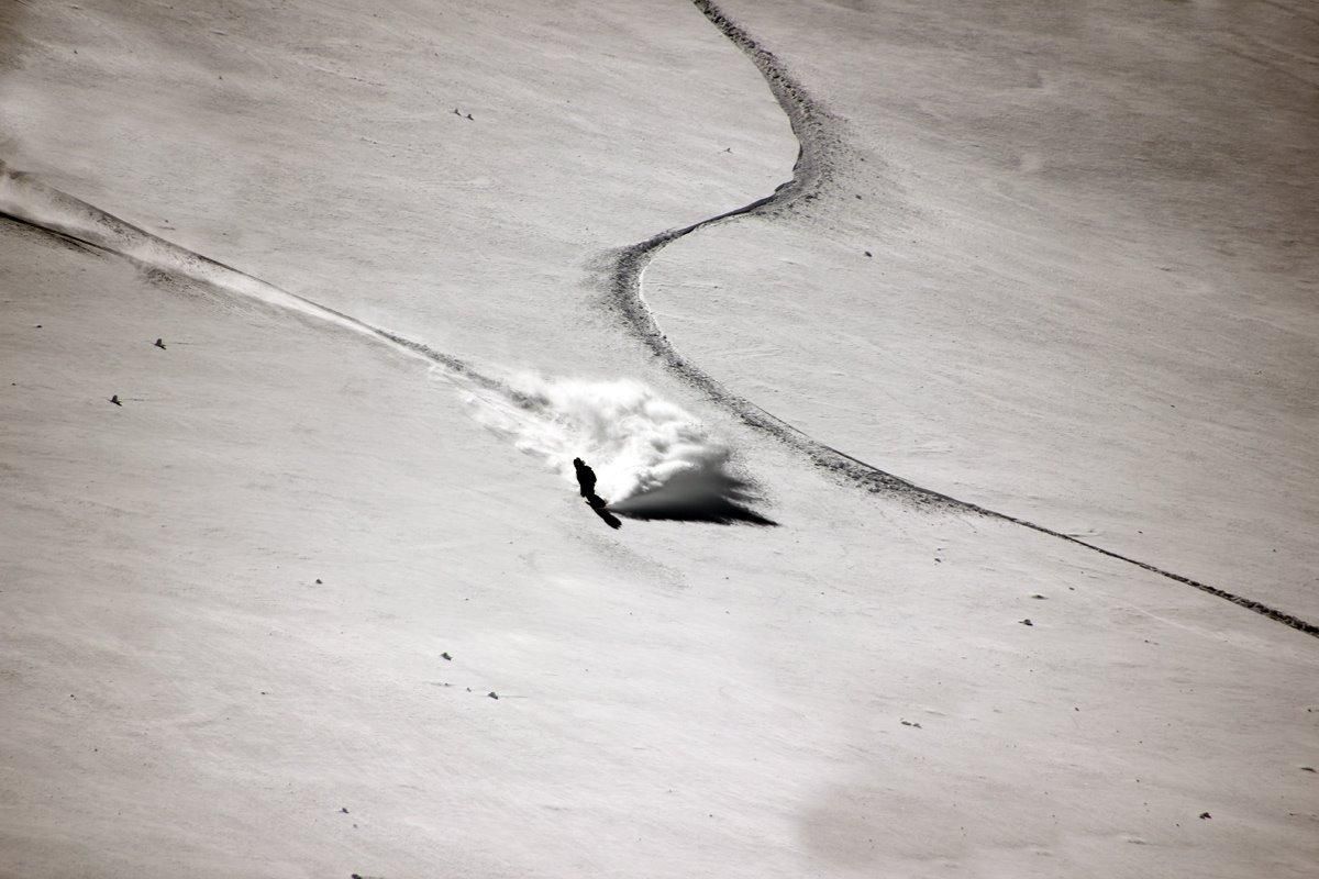 Splitboard Riding in frischem Pulver