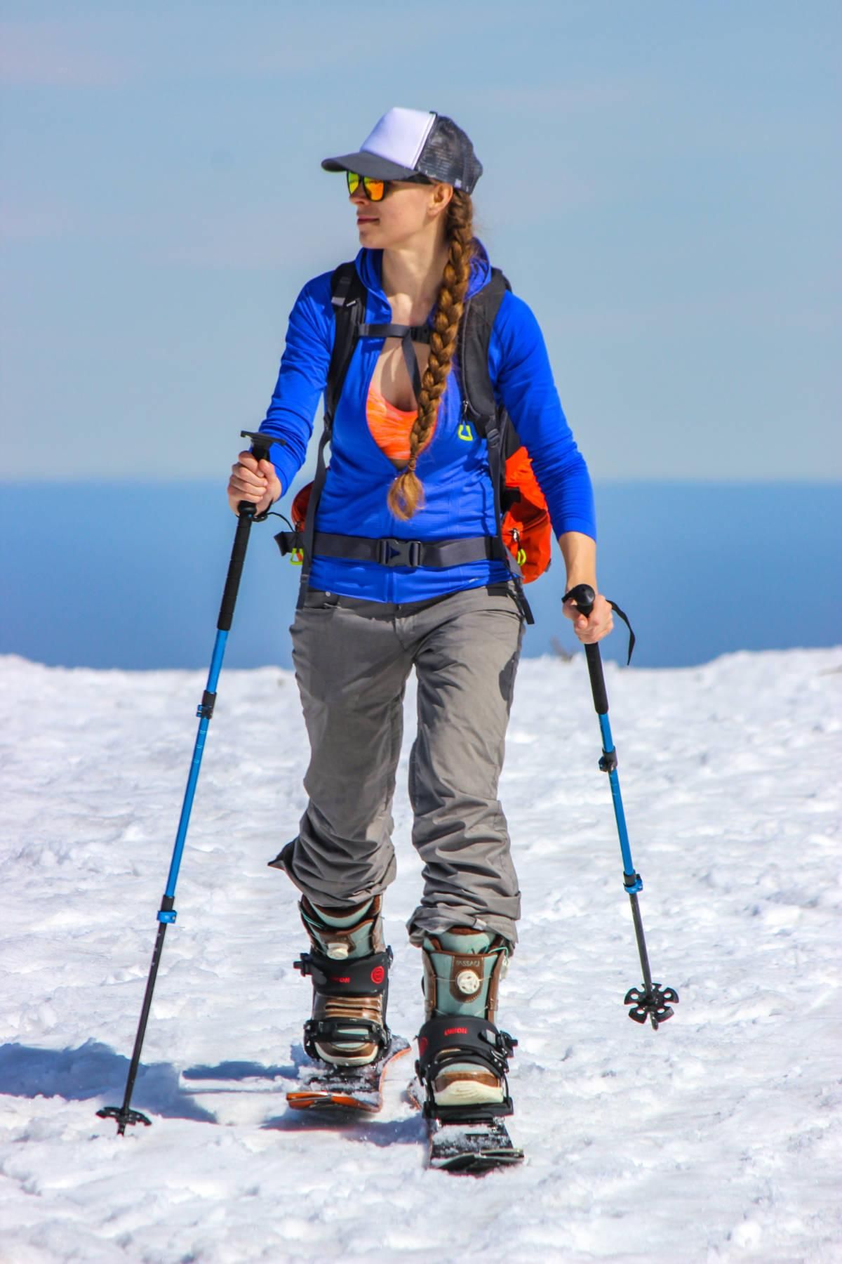 Splitboard Girls Poland Macherin Splitboarding Girl auf dem Weg nach oben