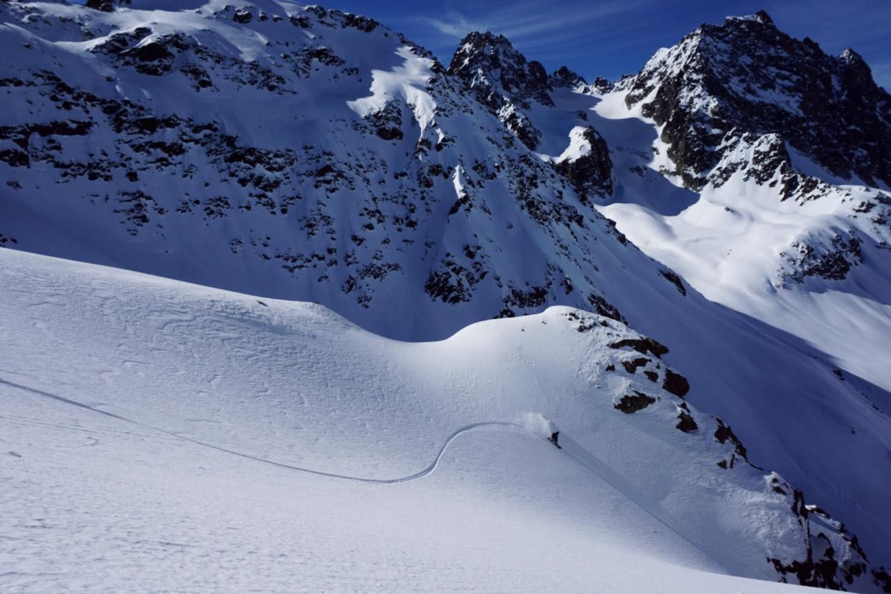 Drawing first lines Splitboarding at Arlberg first Lines