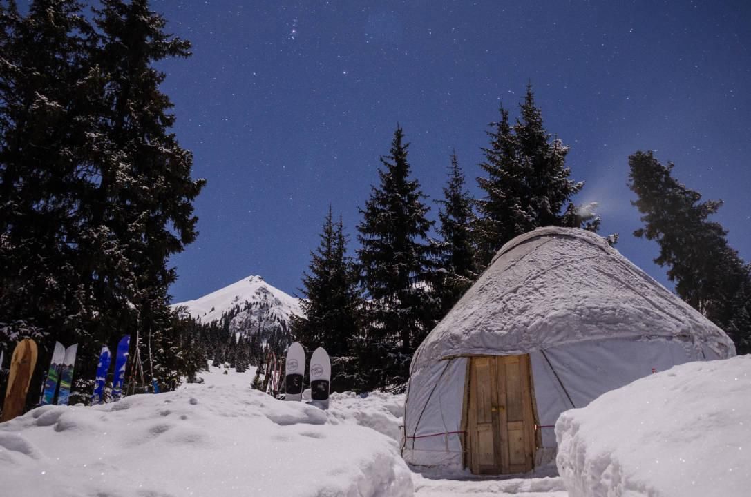 Ab in die Wildness - Splitboarding in Kirgistan