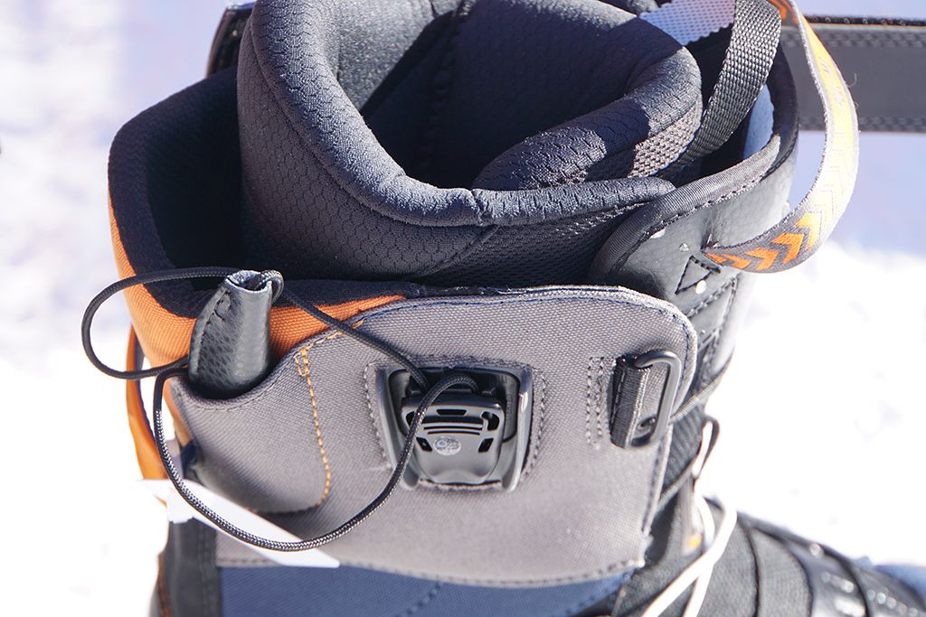 Deeluxe Spark XV 16-17 Detail