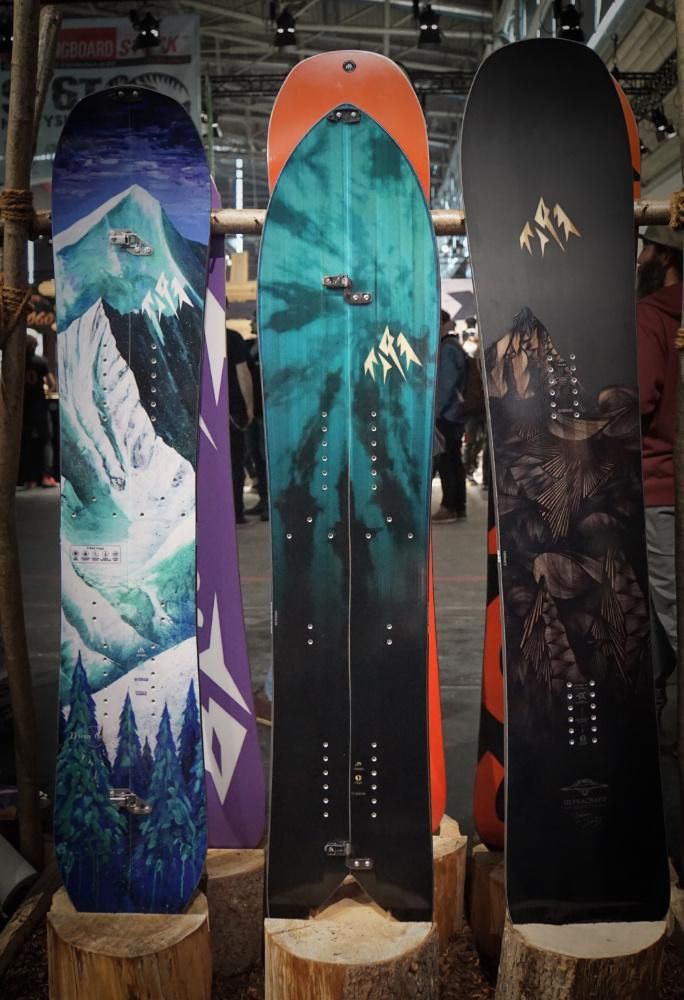 Jones Stormchaser (middle) Jones Splitboards