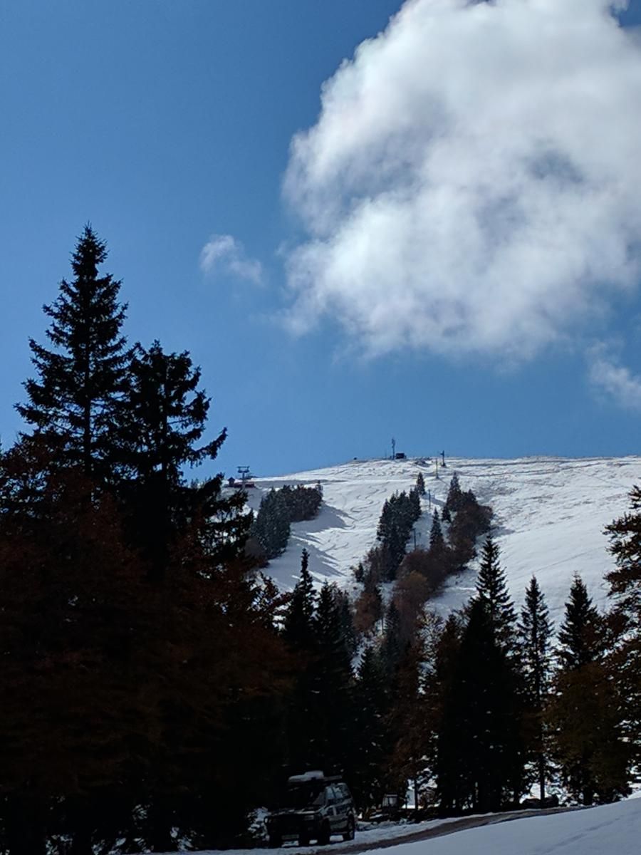Lajnar Tour